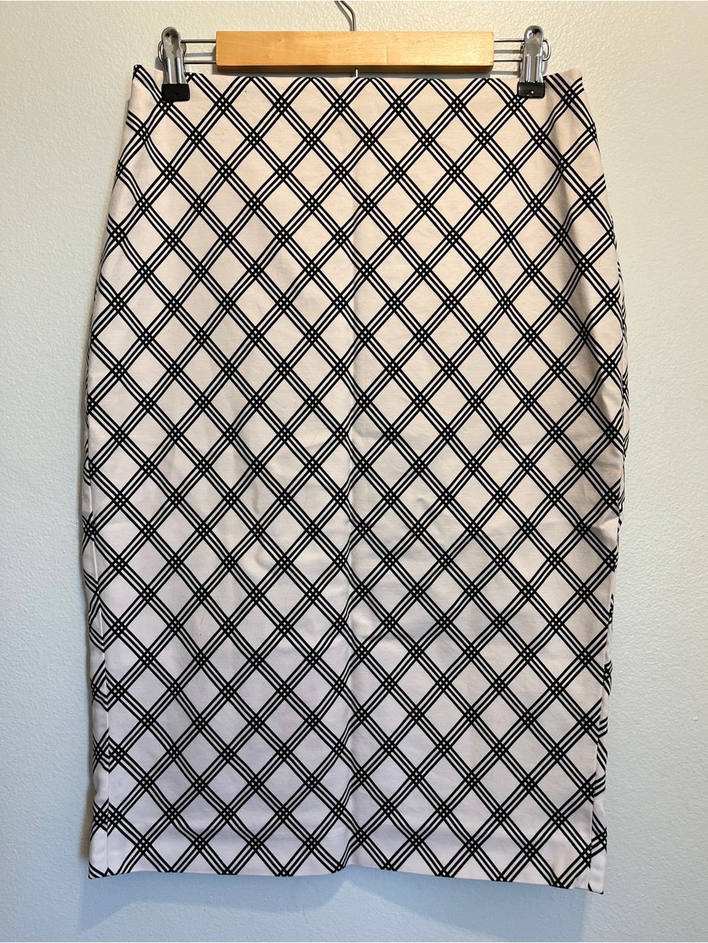 Classic Black & White Plaid Pencil Skirt Express 8